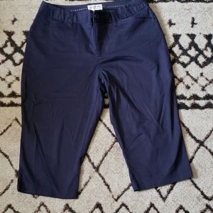 ST. John's Bay capri's